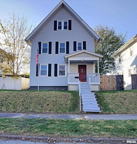 1171 26th Street A, Moline, IL 61265