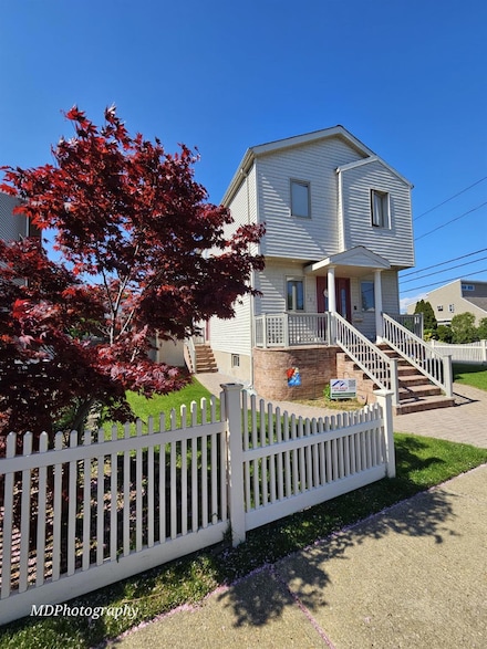 385 Oceanside Pkwy, Oceanside, NY 11572
