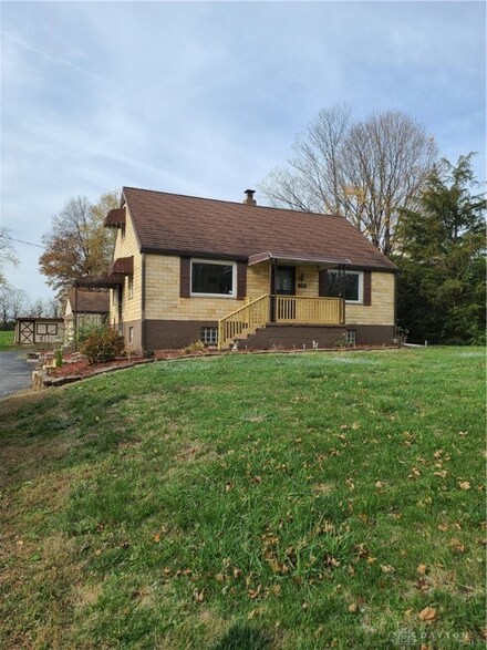 2209 N Snyder Rd, Dayton, OH 45426