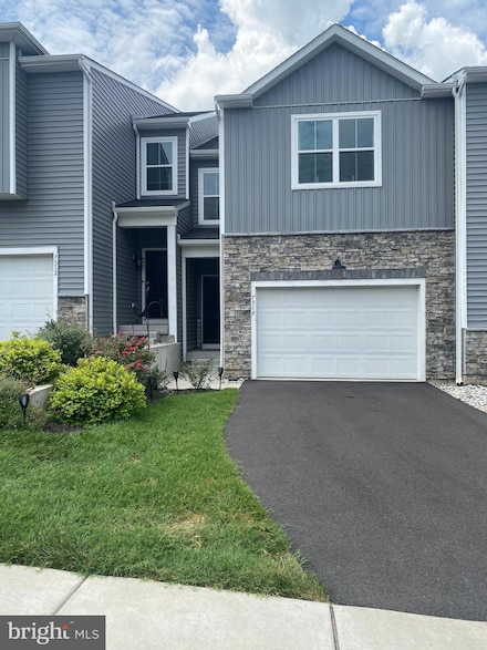 7514 Clayton Ave, Coopersburg, PA 18036