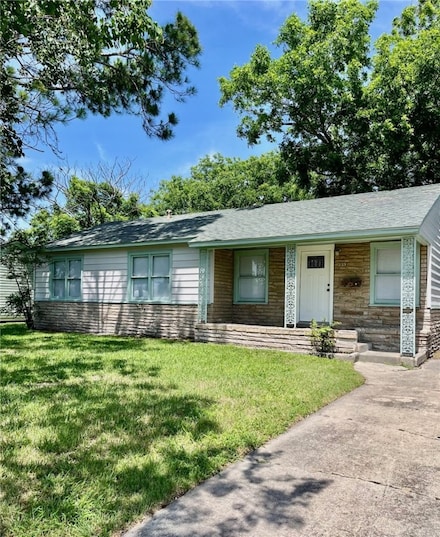 4225 Lowman St, Corpus Christi, TX 78411