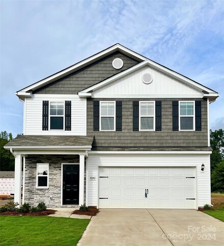 8136 Stonemere Ln, Charlotte, NC 28215