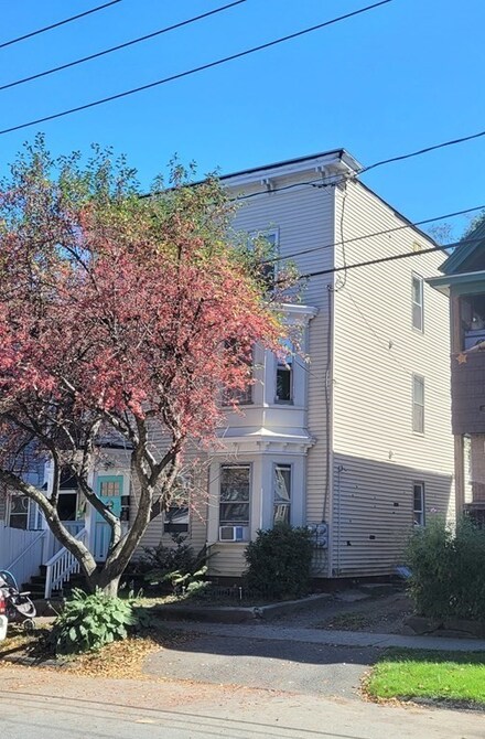 111 L St, Turners Falls, MA 01376
