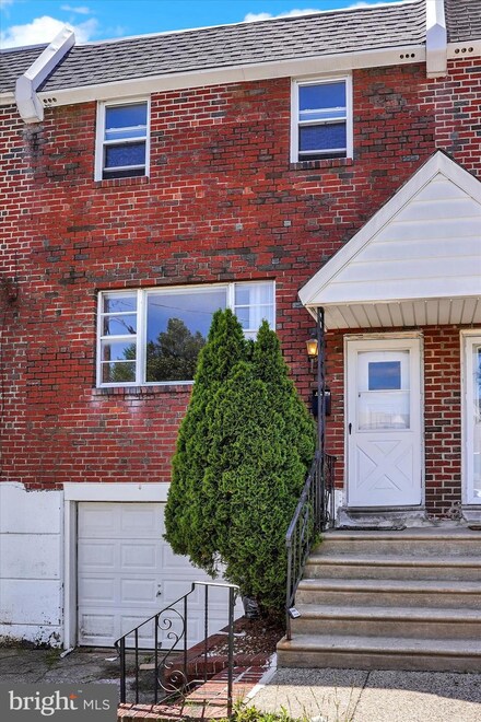 3756 Genesee Dr, Philadelphia, PA 19154