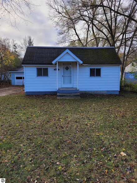 1409 Belnap St, Mount Pleasant, MI 48858