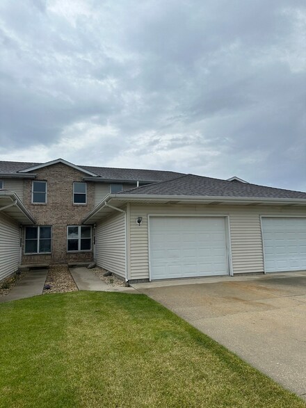 1204 Beauchamp Ave, Manteno, IL 60950