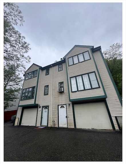 74 S Riverview St, Haverhill, MA 01835