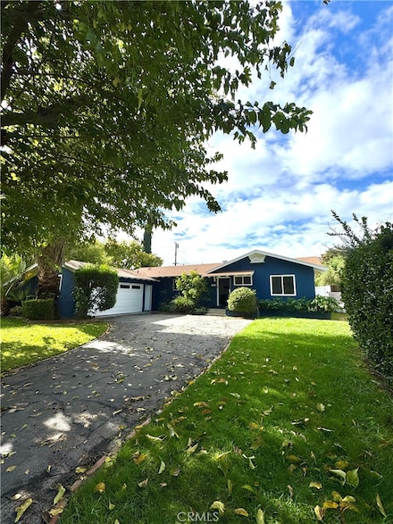 7845 Nevada Ave, Canoga Park, CA 91304