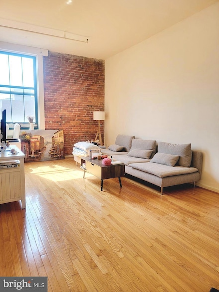 1010 Race St Unit 8G, Philadelphia, PA 19107