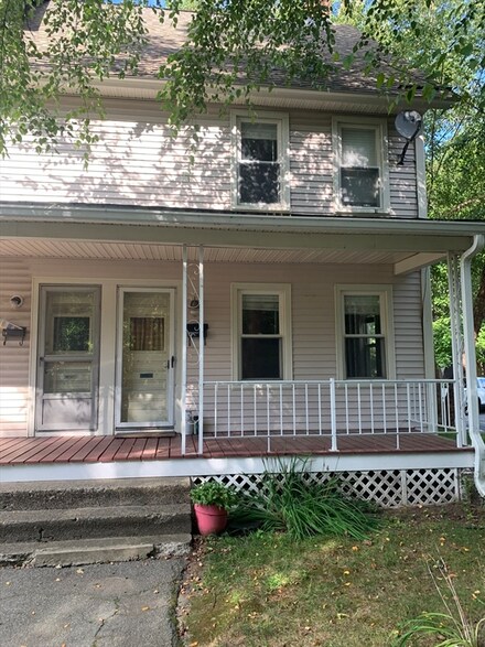 56 Lake St, Whitinsville, MA 01588