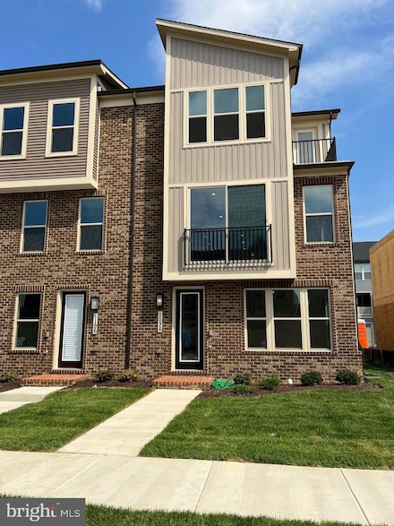1198 Patuxent Greens Dr, Laurel, MD 20708