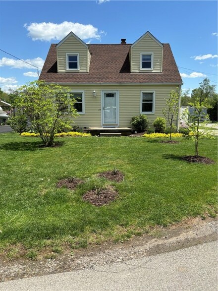 114 Deshon Ct, Butler, PA 16001