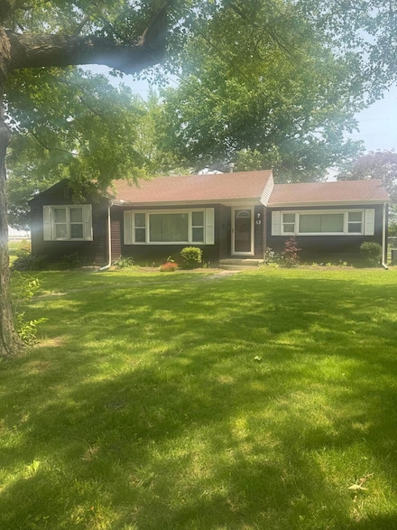53 State St, Jeffersonville, OH 43128