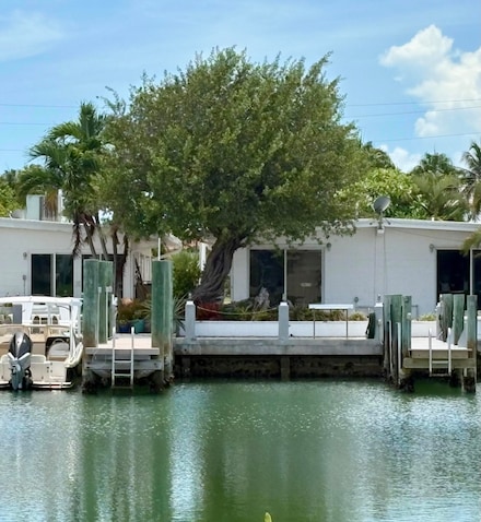 10 7th St, Key Colony Beach, FL 33051