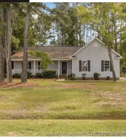 411 Nash Rd, Saint Pauls, NC 28384