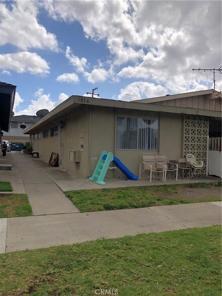 1914 E Grove Ave, Orange, CA 92865