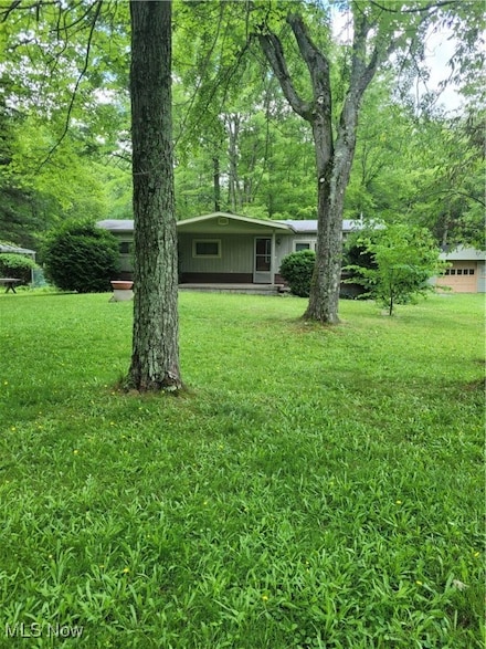 1062 Ridge Rd, Vienna, OH 44473