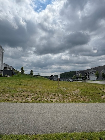 1001 Peak Dr, South Park Township, PA 15129