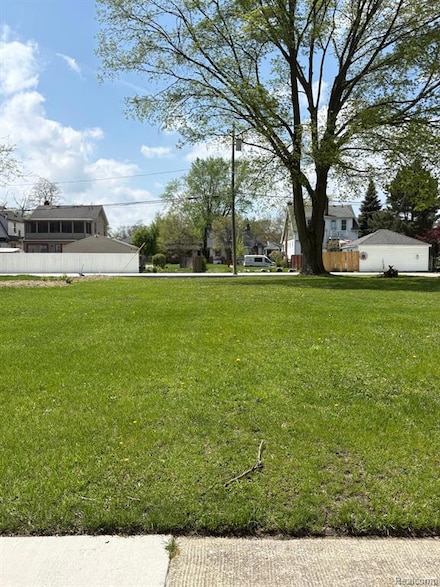 289 Manistique St, Detroit, MI 48215