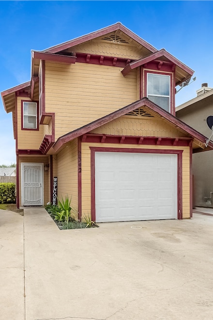 2342 W Packwood Dr, Visalia, CA 93277