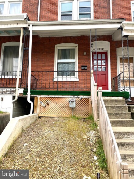 1650 Cotton St, Reading, PA 19606