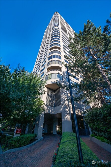 1301 Spring St Unit 21I, Seattle, WA 98104
