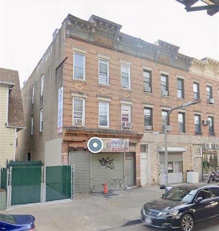 819 McDonald Ave, Brooklyn, NY 11218