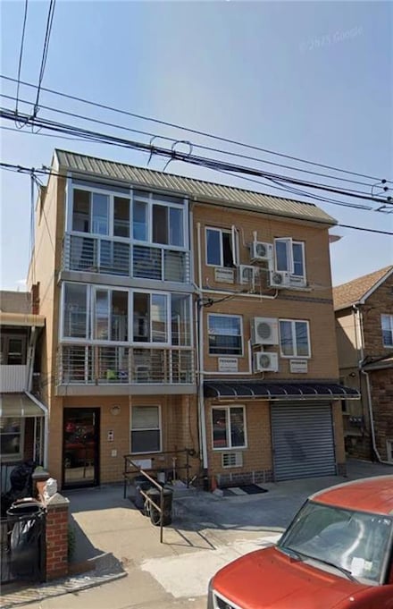 34 Bay 41st St Unit 1B, Brooklyn, NY 11214