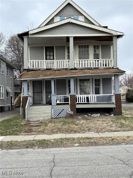 739 E 127th St, Cleveland, OH 44108