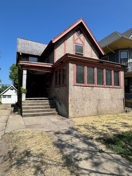 828 Jenifer St, Madison, WI 53703