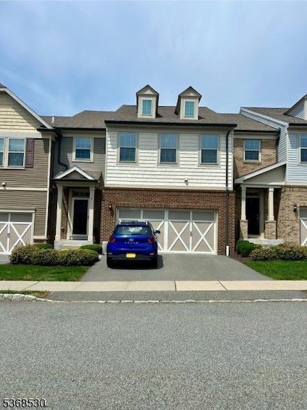 5 Albert Ct, Randolph, NJ 07869