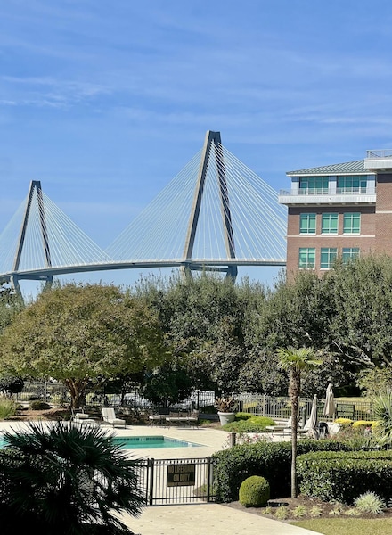 221 S Plaza Ct Unit 107, Mount Pleasant, SC 29464