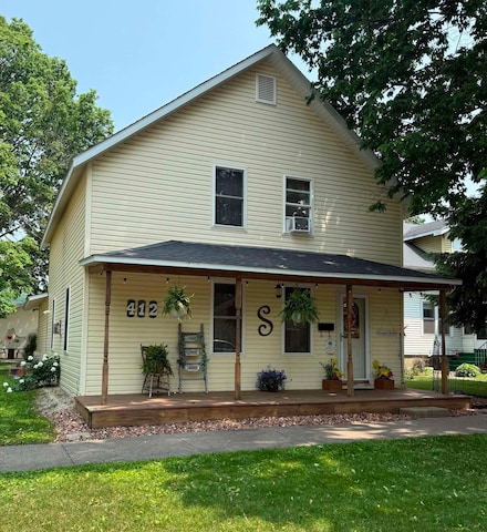 412 N Wacouta Ave, Prairie Du Chien, WI 53821