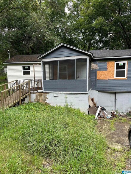 406 Forest Rd, Bessemer, AL 35023
