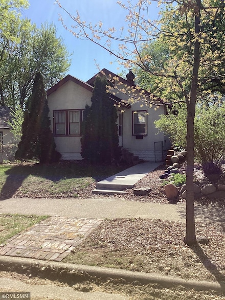 1926 Hayes St NE, Minneapolis, MN 55418