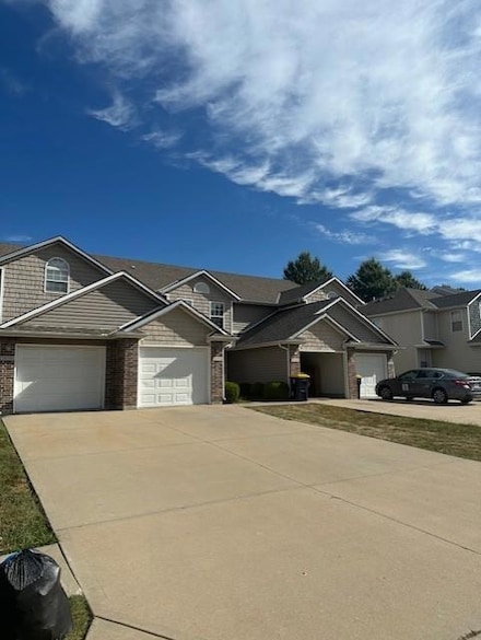 10556 E 46th Terrace, Kansas City, MO 64133