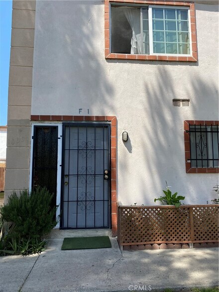 1000 E Bishop St Unit F1, Santa Ana, CA 92701