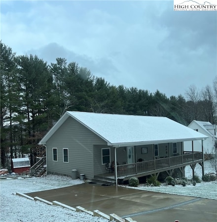 117 Betsy Ln, Jefferson, NC 28640