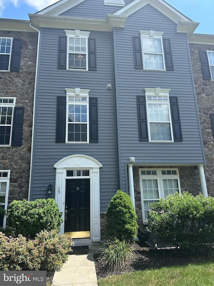 15 Swan Ct Unit K15, Delran, NJ 08075