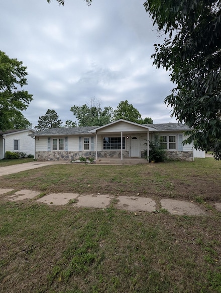 4304 W Edminster St, Wichita, KS 67212