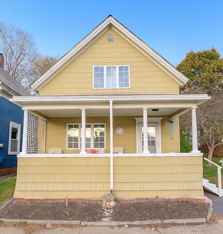 9 Center St, North Walpole, NH 03609