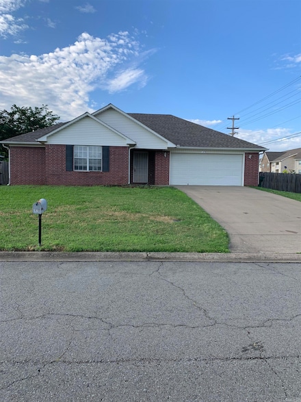 1810 Angeline Dr, Conway, AR 72032
