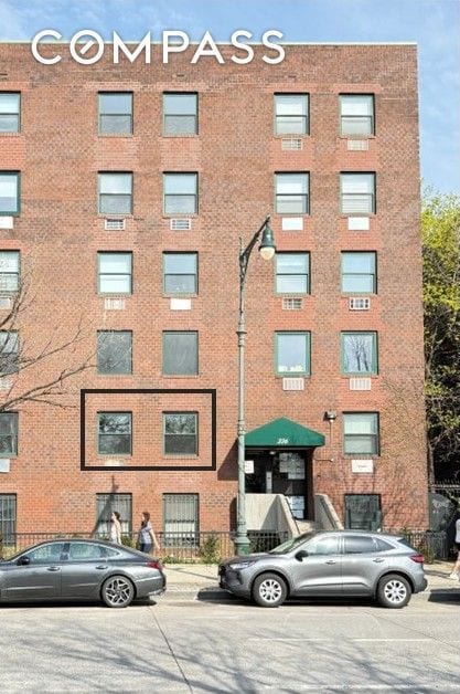 376 West St Unit 1A, New York, NY 10014