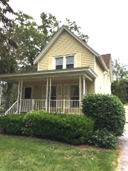 19 E Union St, Holley, NY 14470