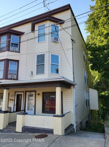 505 E Ridge St, Lansford, PA 18232