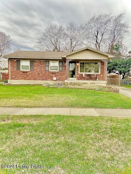 6704 Copra Ln, Louisville, KY 40219
