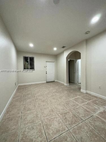 17720 NW 73rd Ave Unit 200, Hialeah, FL 33015