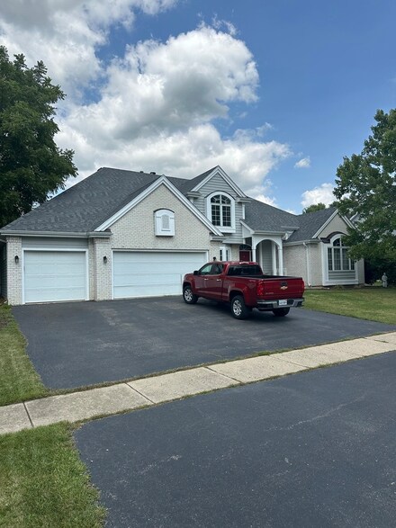 473 Ridgelawn Trail, Batavia, IL 60510