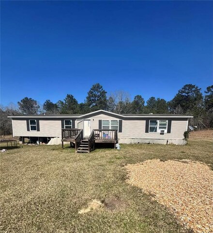 100 Faye Dr, Greensburg, LA 70441