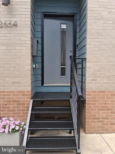 2664 Collins St, Philadelphia, PA 19125